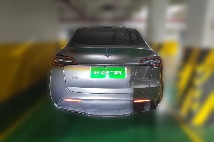 Used Tesla Model Y 2021 Long-Range All-Wheel-Drive Version Exterior 4