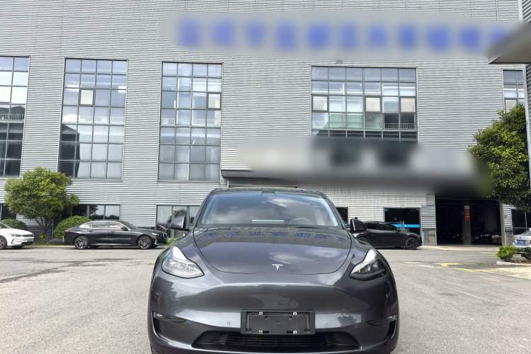 Used Tesla Model Y 2021 Long-Range All-Wheel-Drive Version Exterior 5