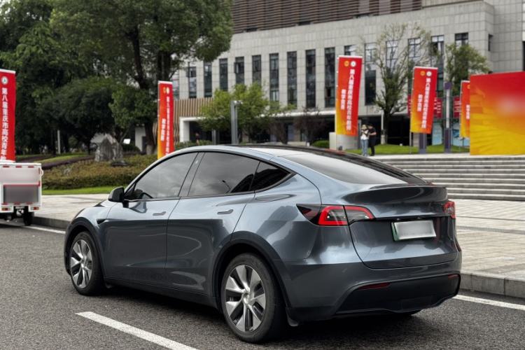 Used Tesla Model Y 2021 Long-Range All-Wheel-Drive Version Exterior 5