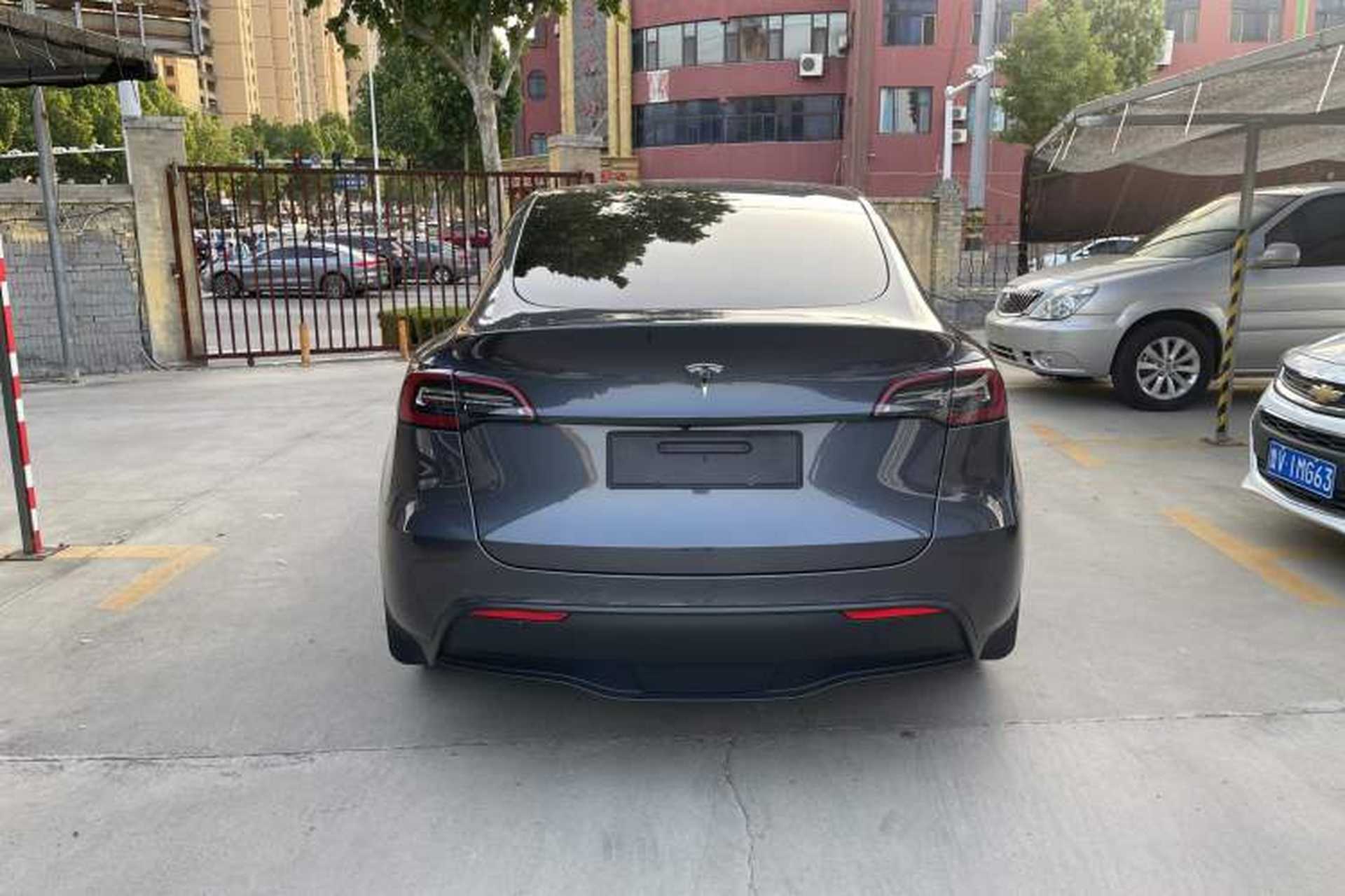 Used Tesla Model Y 2021 Standard Range Rear-Wheel Drive Version Exterior 7