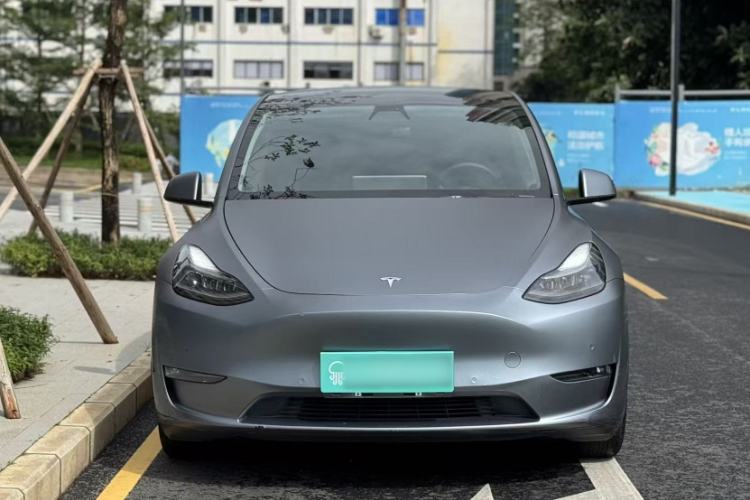 Used Tesla Model Y 2021 Long-Range All-Wheel-Drive Version 3D7 Exterior 7