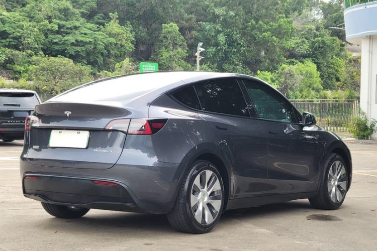 Used Tesla Model Y 2021 Standard Range Rear-Wheel Drive Version Exterior 7