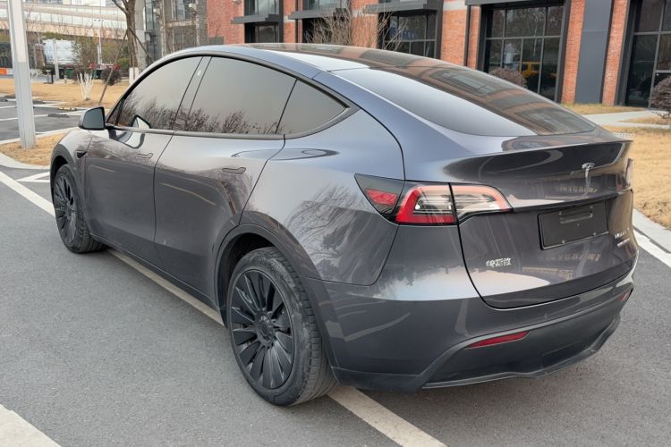 Used Tesla Model Y 2021 Long-Range All-Wheel-Drive Version Exterior 8