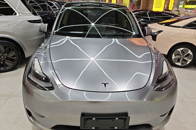 Used Tesla Model Y 2021 Long-Range All-Wheel-Drive Version Front