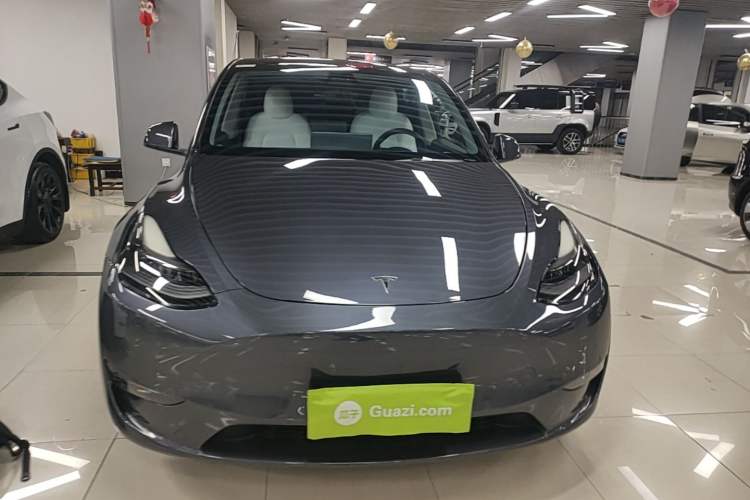 Used Tesla Model Y 2021 Long-Range All-Wheel-Drive Version 3D7 Front