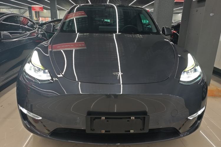 Used Tesla Model Y 2021 Long-Range All-Wheel-Drive Version Front