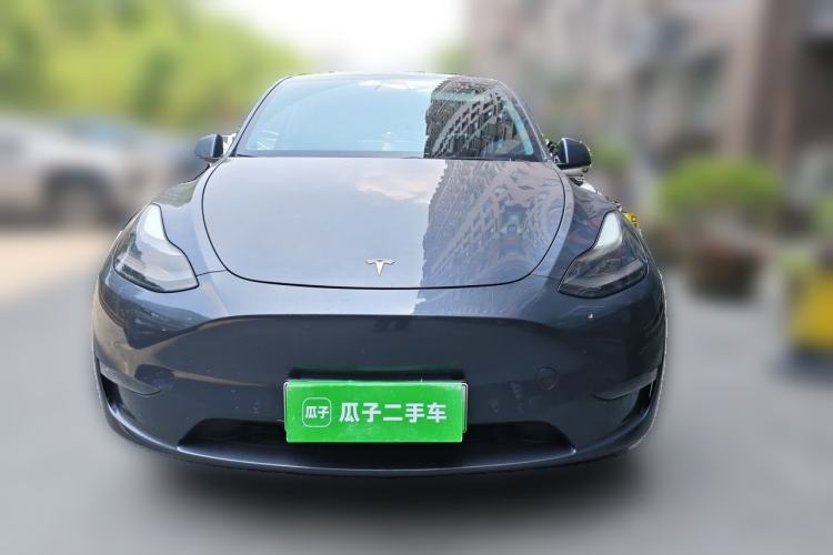 Used Tesla Model Y 2021 Long-Range All-Wheel-Drive Version Front