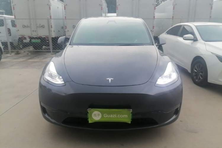 Used Tesla Model Y 2021 Long-Range All-Wheel-Drive Version Front