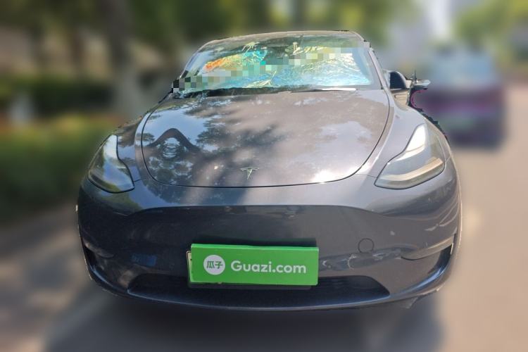 Used Tesla Model Y 2021 Long-Range All-Wheel-Drive Version Front