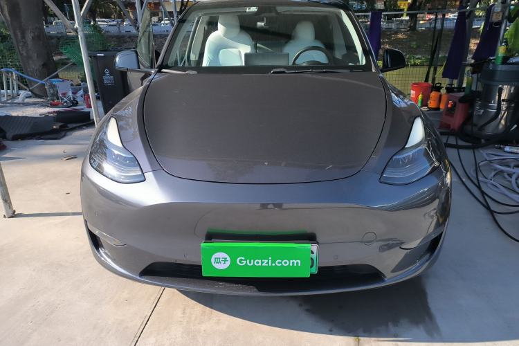 Used Tesla Model Y 2021 Long-Range All-Wheel-Drive Version Front