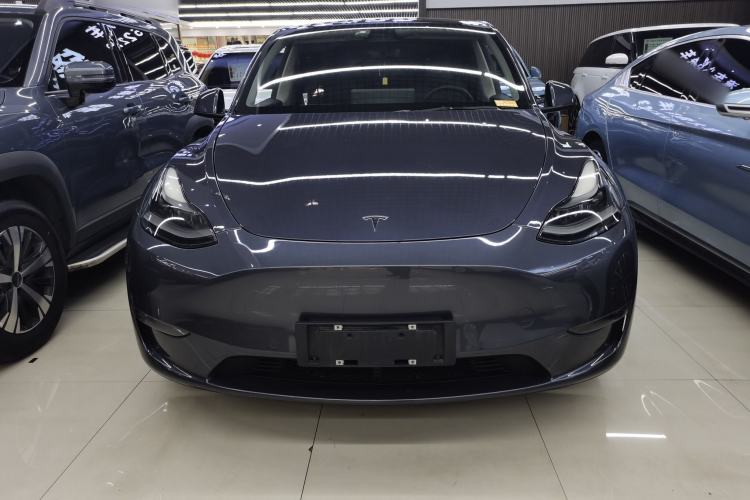 Used Tesla Model Y 2021 Long-Range All-Wheel-Drive Version Front