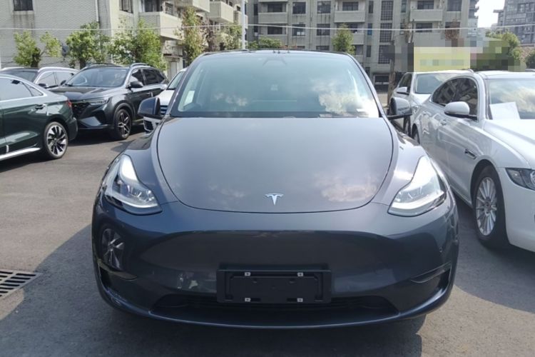 Used Tesla Model Y 2021 Long-Range All-Wheel-Drive Version Front