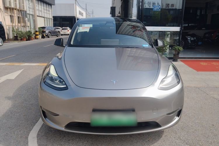 Used Tesla Model Y 2021 Standard Range Rear-Wheel Drive Version Front