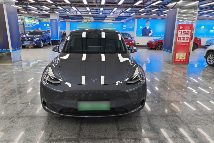 Used Tesla Model Y 2021 Long-Range All-Wheel-Drive Version Front