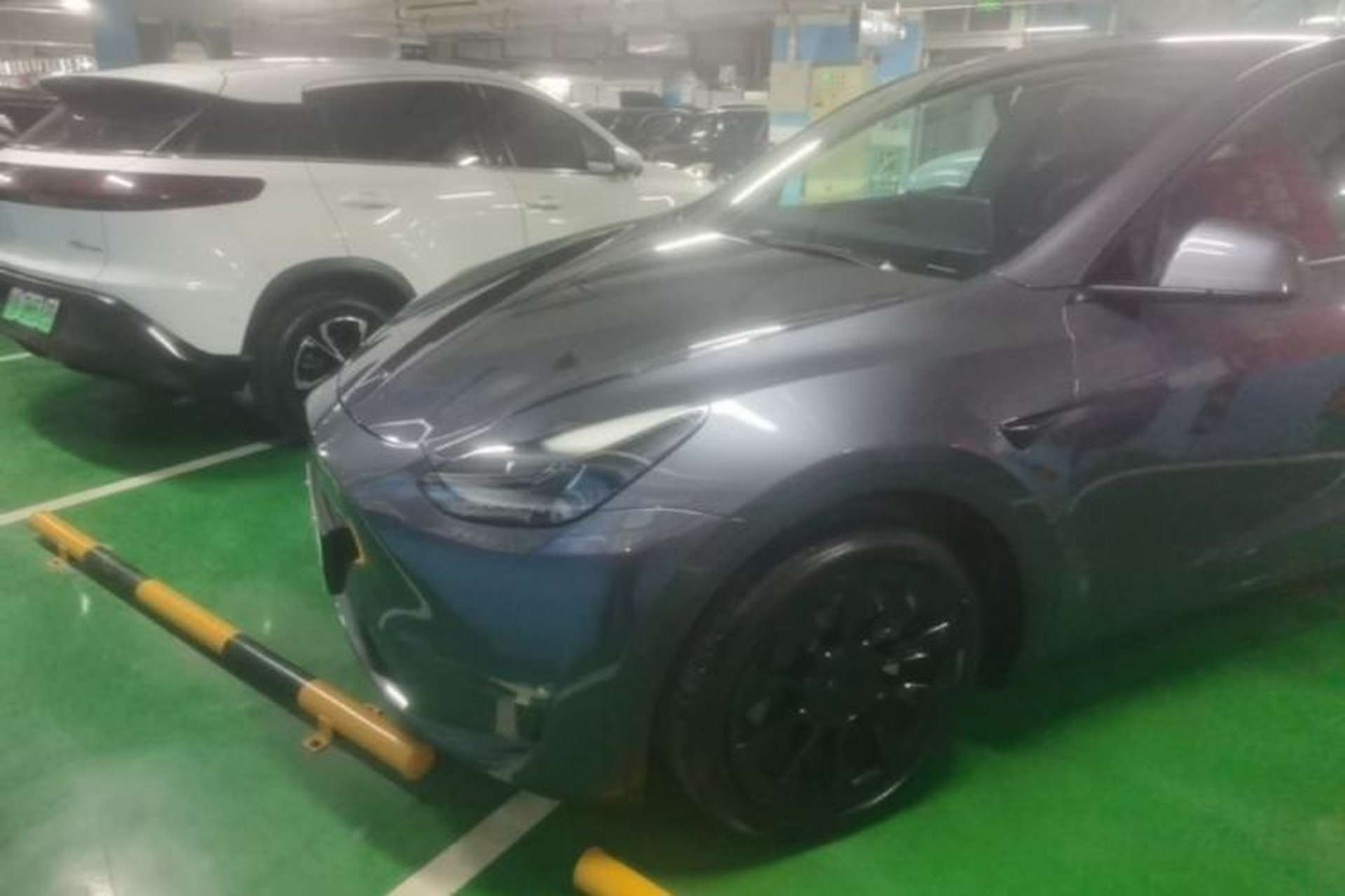 Used Tesla Model Y 2021 Long-Range All-Wheel-Drive Version Front Left 45 Deg