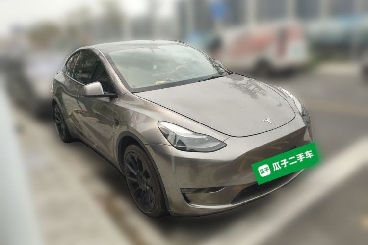 Used Tesla Model Y 2021 Revised Version 2 Long-Range All-Wheel-Drive Edition Front Right 45 Deg