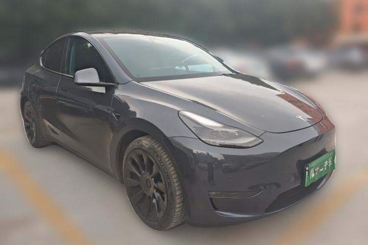 Used Tesla Model Y 2021 Long-Range All-Wheel-Drive Version 3D7 Front Right 45 Deg