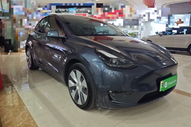 Used Tesla Model Y 2021 Standard Range Rear-Wheel Drive Version Front Right 45 Deg