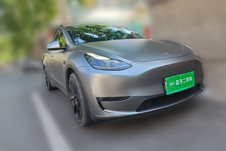 Used Tesla Model Y 2021 Standard Range Rear-Wheel Drive Version Front Right 45 Deg