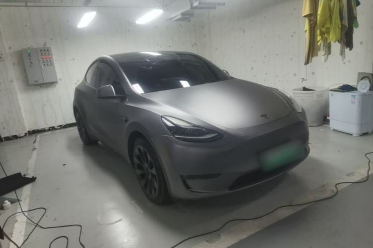 Used Tesla Model Y 2021 Standard Range Rear-Wheel Drive Version Front Right 45 Deg