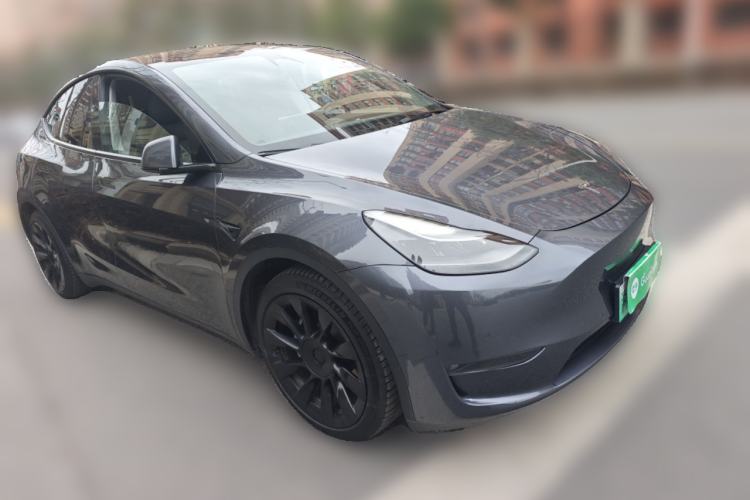 Used Tesla Model Y 2021 Long-Range All-Wheel-Drive Version Front Right 45 Deg