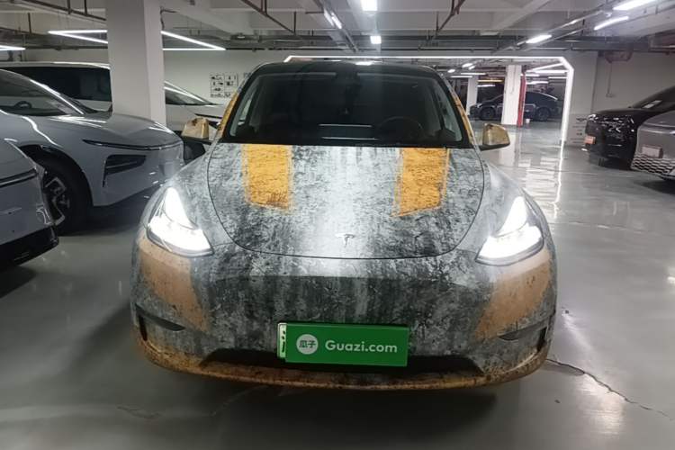Used Tesla Model Y 2021 Standard Range Rear-Wheel Drive Version Front