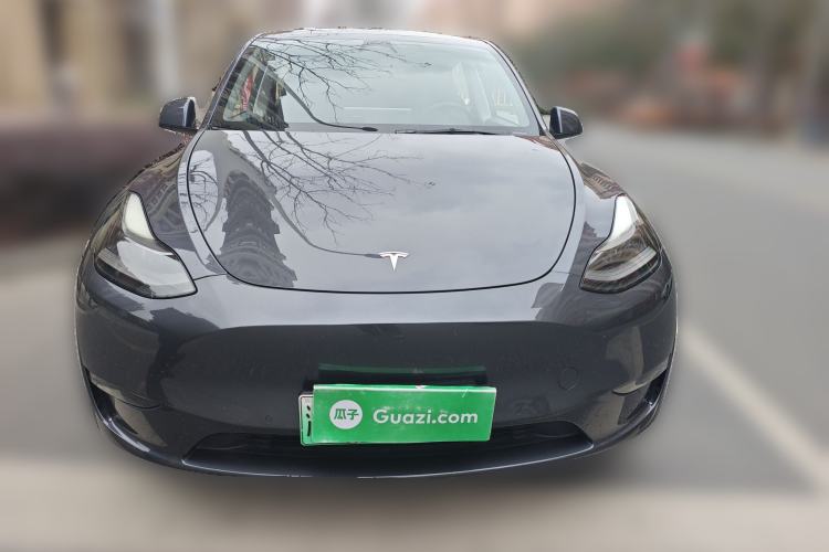 Used Tesla Model Y 2021 Long-Range All-Wheel-Drive Version Front