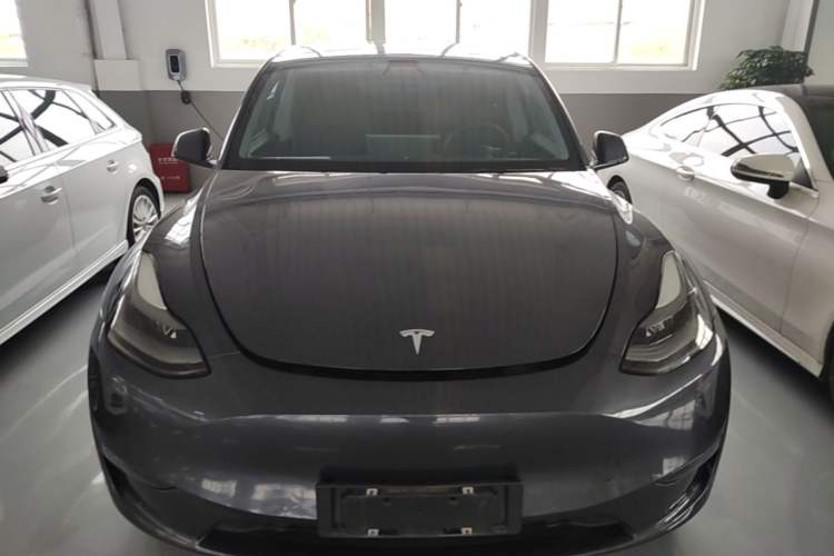 Used Tesla Model Y 2021 Long-Range All-Wheel-Drive Version Front