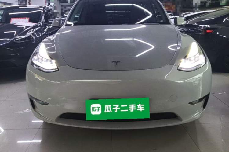 Used Tesla Model Y 2021 Standard Range Rear-Wheel Drive Version Front