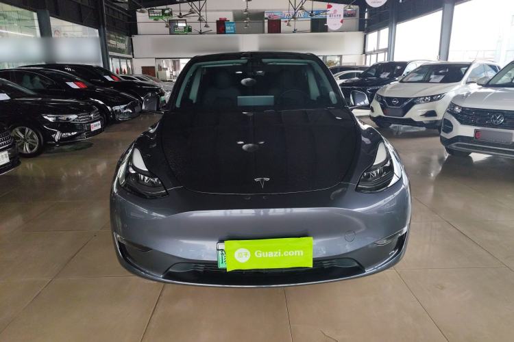 Used Tesla Model Y 2021 Long-Range All-Wheel-Drive Version Front