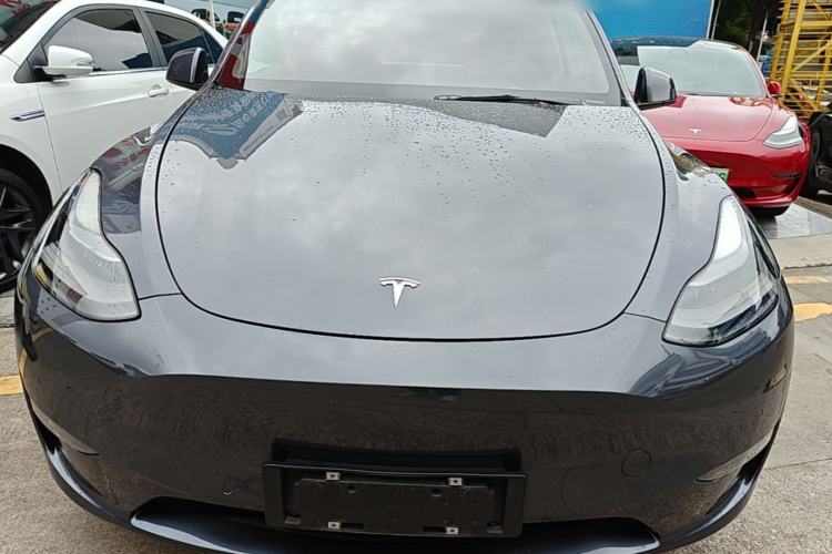 Used Tesla Model Y 2021 Long-Range All-Wheel-Drive Version 3D7 Front