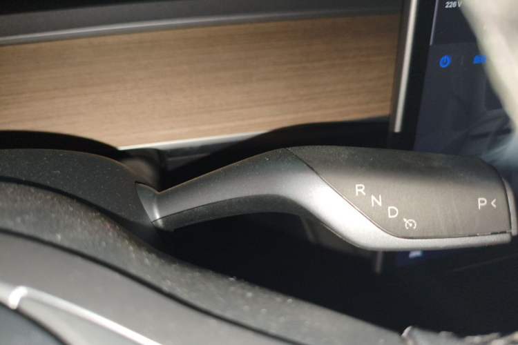 Used Tesla Model Y 2021 Long-Range All-Wheel-Drive Version 3D7 Gear Lever