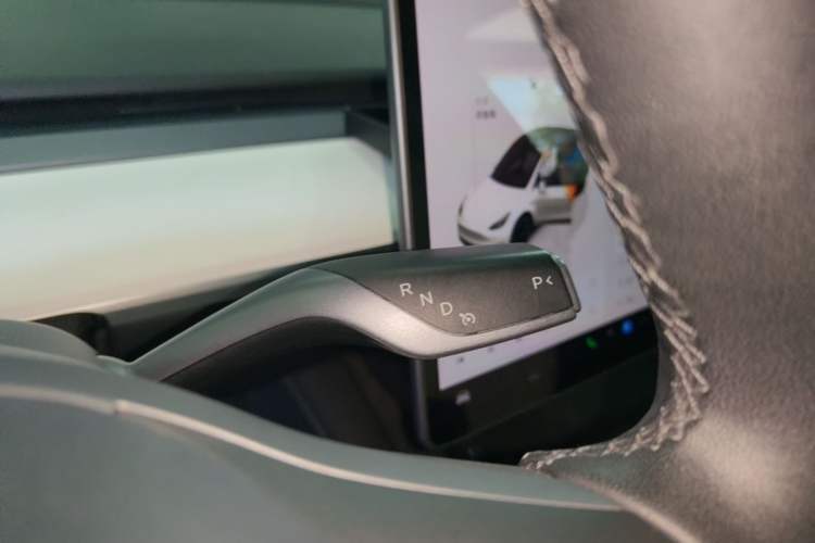 Used Tesla Model Y 2021 Revised Version 2 Long-Range All-Wheel-Drive Edition Gear Lever