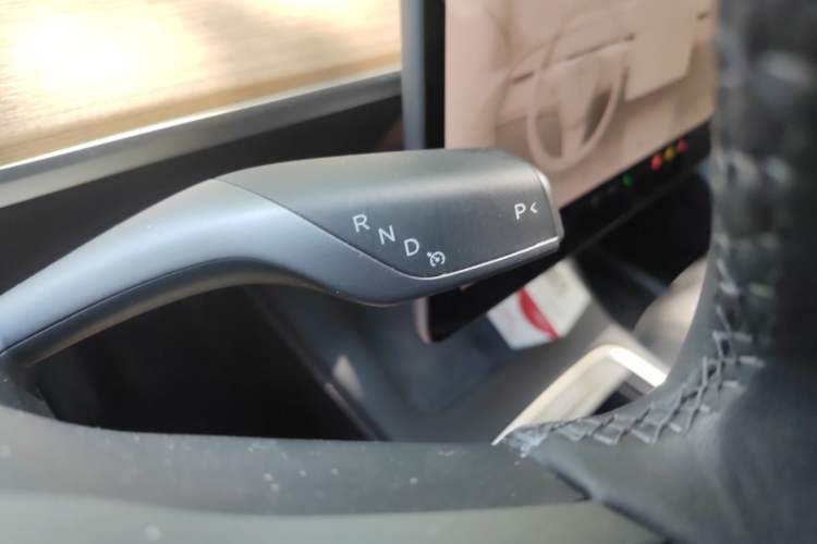 Used Tesla Model Y 2021 Standard Range Rear-Wheel Drive Version Gear Lever
