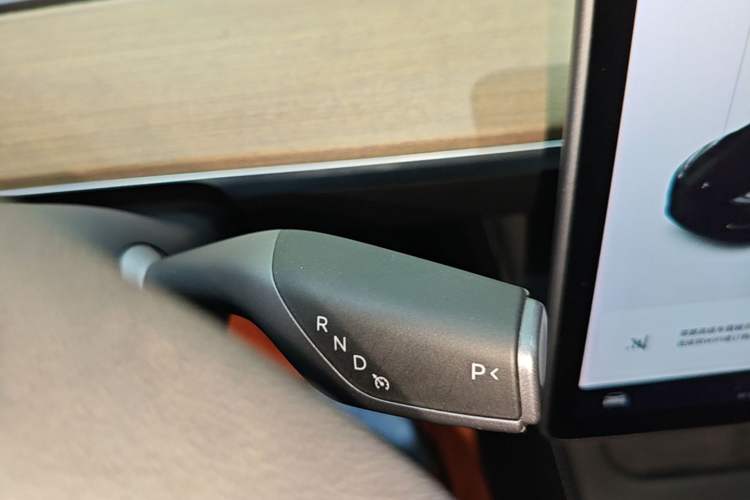 Used Tesla Model Y 2021 Long-Range All-Wheel-Drive Version Gear Lever
