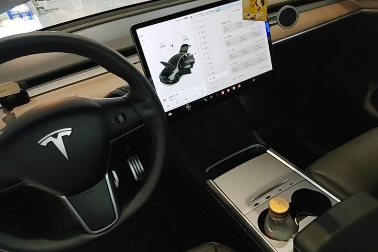 Used Tesla Model Y 2021 Long-Range All-Wheel-Drive Version Gear Lever
