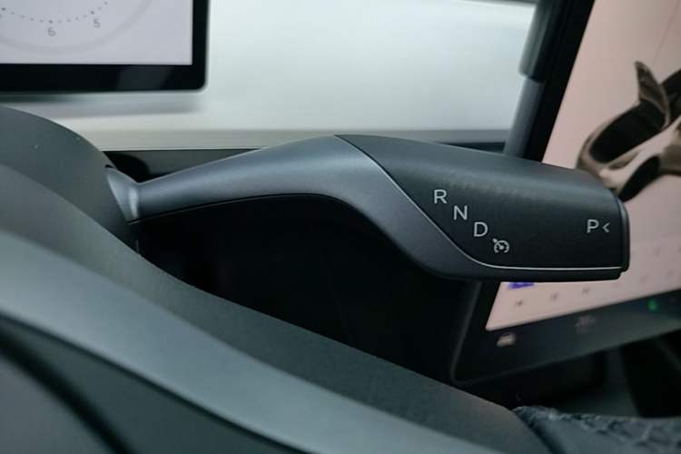 Used Tesla Model Y 2021 Long-Range All-Wheel-Drive Version Gear Lever