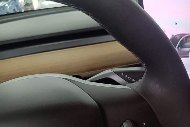 Used Tesla Model Y 2021 Long-Range All-Wheel-Drive Version Gear Lever