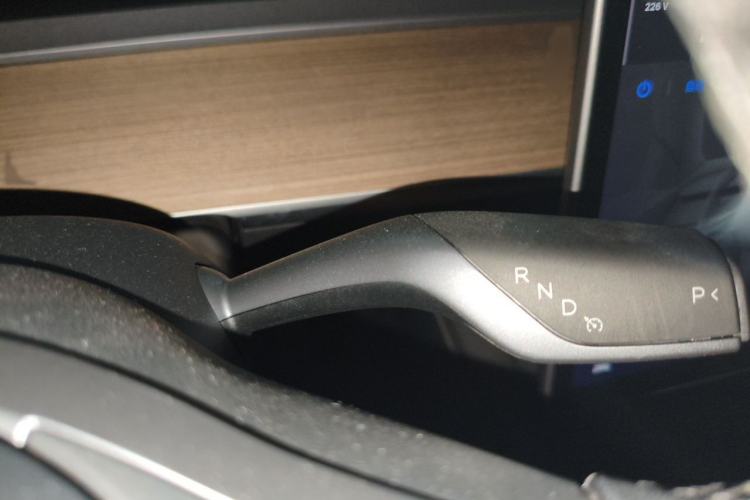 Used Tesla Model Y 2021 Long-Range All-Wheel-Drive Version 3D7 Gear Lever