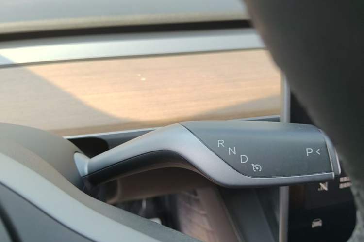 Used Tesla Model Y 2021 Long-Range All-Wheel-Drive Version Gear Lever