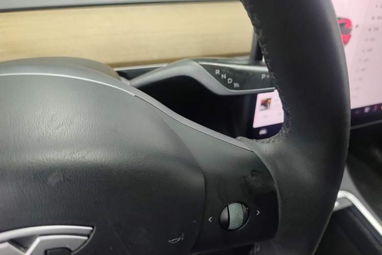 Used Tesla Model Y 2021 Standard Range Rear-Wheel Drive Version Gear Lever
