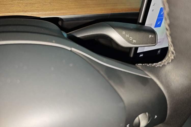 Used Tesla Model Y 2021 Standard Range Rear-Wheel Drive Version Gear Lever