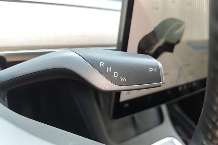 Used Tesla Model Y 2021 Long-Range All-Wheel-Drive Version Gear Lever