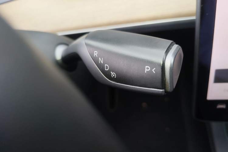 Used Tesla Model Y 2021 Long-Range All-Wheel-Drive Version Gear Lever
