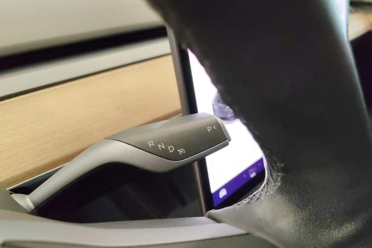 Used Tesla Model Y 2021 Long-Range All-Wheel-Drive Version 3D7 Gear Lever