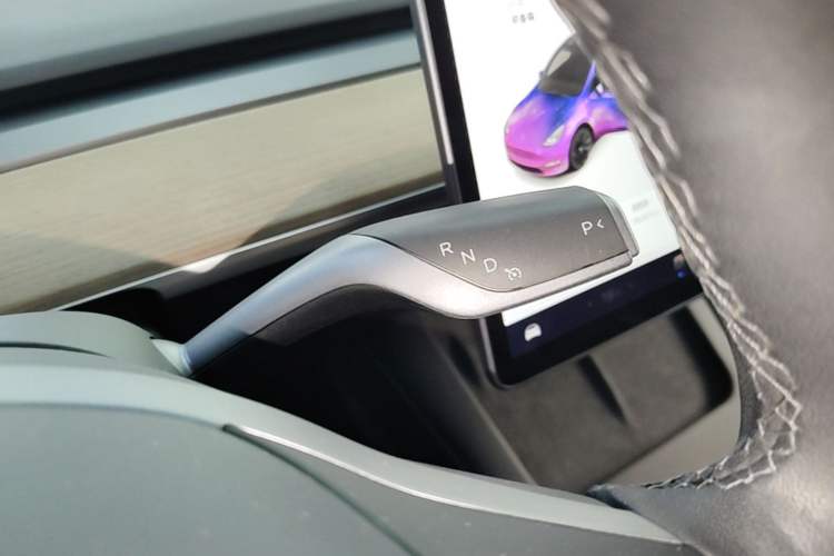 Used Tesla Model Y 2021 Long-Range All-Wheel-Drive Version Gear Lever