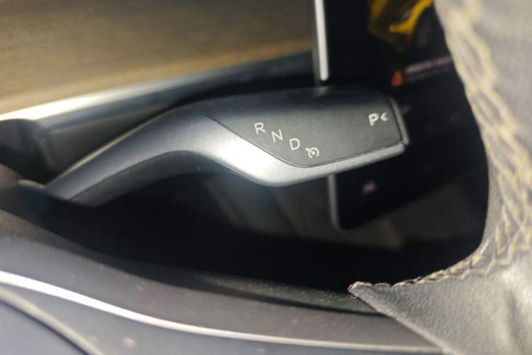 Used Tesla Model Y 2021 Standard Range Rear-Wheel Drive Version Gear Lever