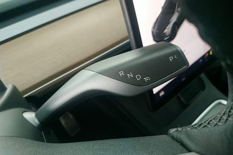 Used Tesla Model Y 2021 Long-Range All-Wheel-Drive Version Gear Lever
