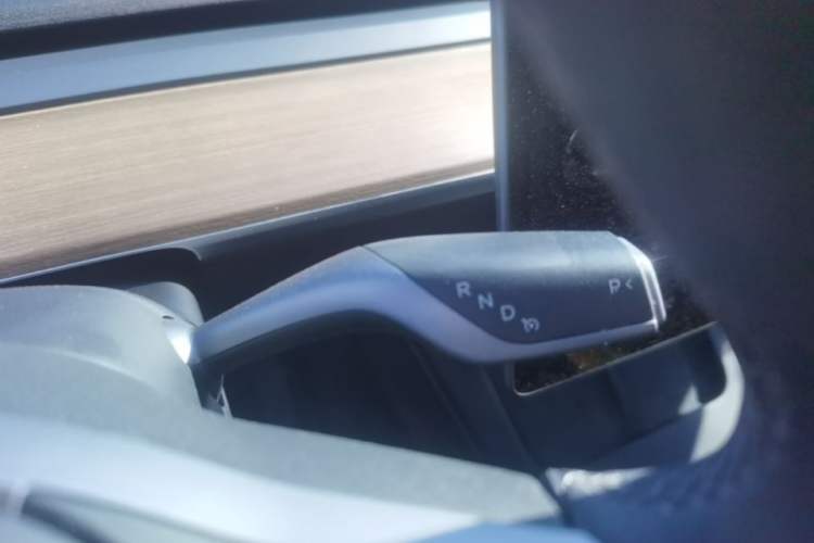 Used Tesla Model Y 2021 Long-Range All-Wheel-Drive Version Gear Lever