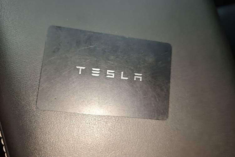 Used Tesla Model Y 2021 Long-Range All-Wheel-Drive Version Interior 1